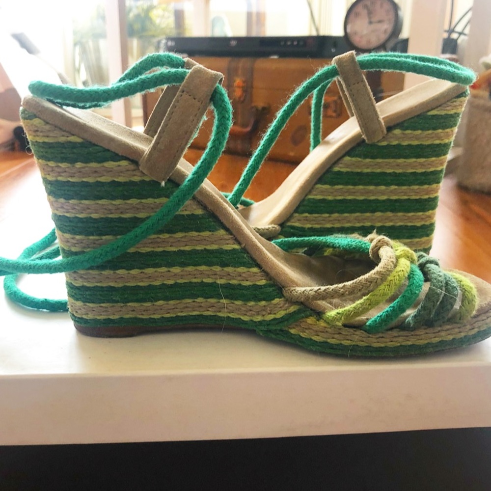 Marc Jacobs lace up wedges - size 36